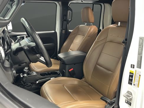 Used 2022 Jeep Gladiator Overland w/ Popular Equipment Package AWD/4WD image 9
