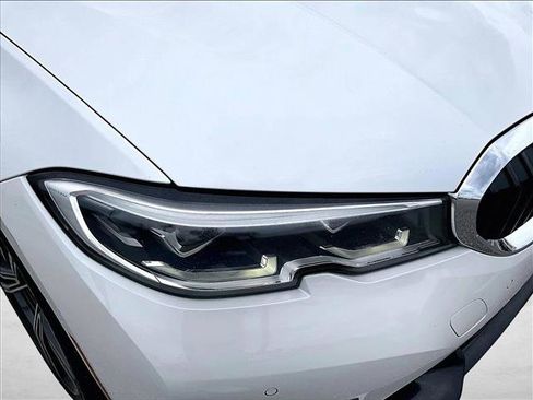 Used 2018 BMW 320i Sedan RWD image 28