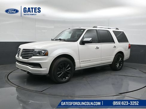 Used 2016 Lincoln Navigator Select AWD/4WD image 6