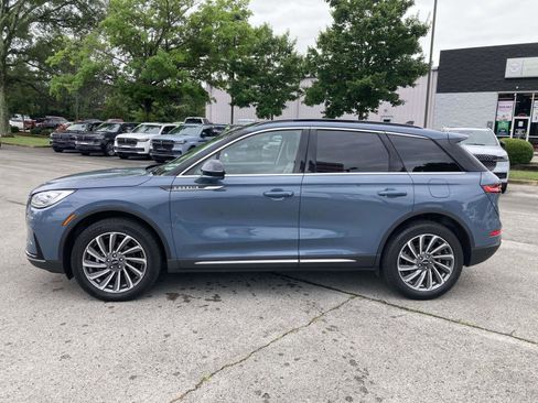 Certified 2025 Lincoln Corsair Reserve w/ Towing Package FWD image 8