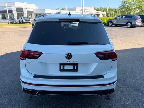 Certified 2024 Volkswagen Tiguan SE R-Line FWD image 5