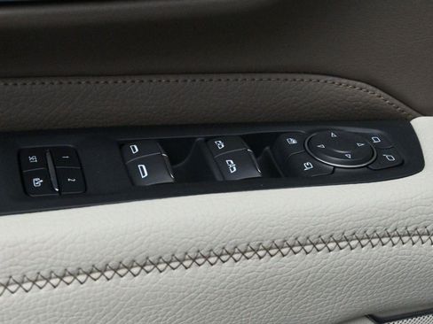 Used 2022 GMC Yukon Denali image 15