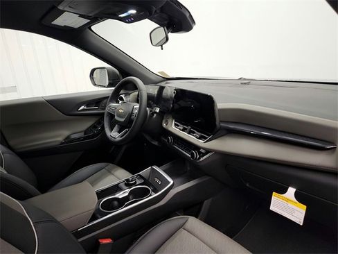 New 2026 Chevrolet Equinox LT w/ Convenience Package II image 47