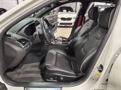 Used 2022 Cadillac CT5 V Blackwing image 21