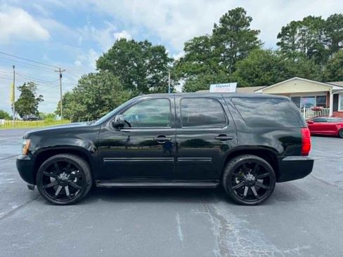 Used 2013 Chevrolet Tahoe LT RWD image 2