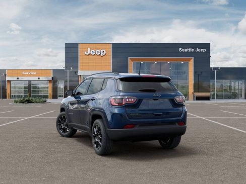 New 2026 Jeep Compass Latitude AWD/4WD image 4