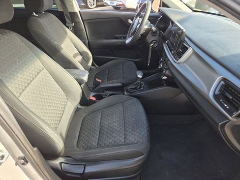 Certified 2022 Kia Rio S image 16