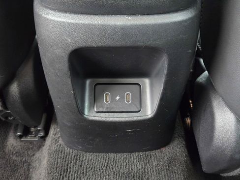 Used 2024 Hyundai Elantra Limited image 23