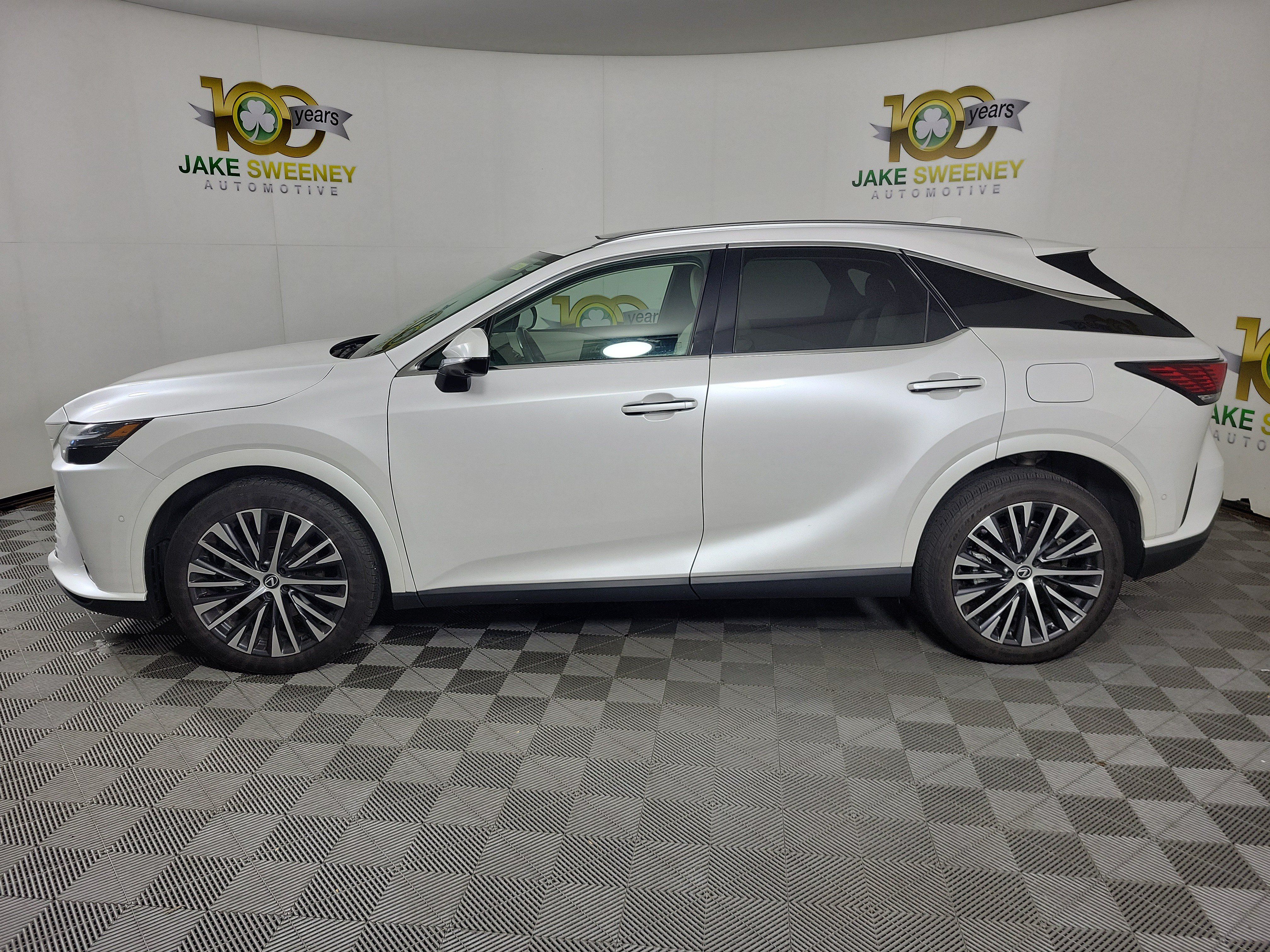 Used 2024 Lexus RX 350 Premium Plus w/ Convenience Package AWD/4WD image 2
