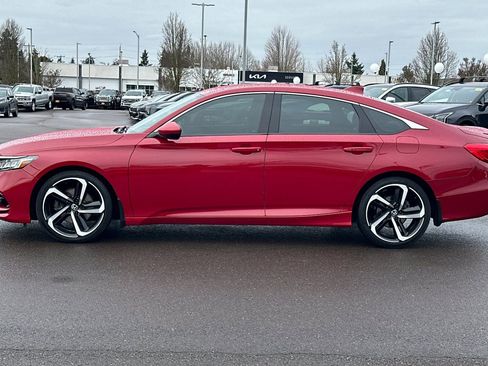 Used 2018 Honda Accord Sport image 7