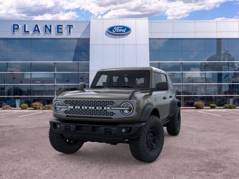 New 2026 Ford Bronco Badlands w/ Sasquatch Package AWD/4WD image 2