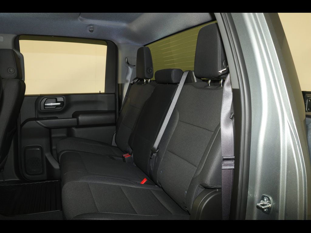 Certified 2026 Chevrolet Silverado 2500 Custom w/ Custom Value Package AWD/4WD image 30