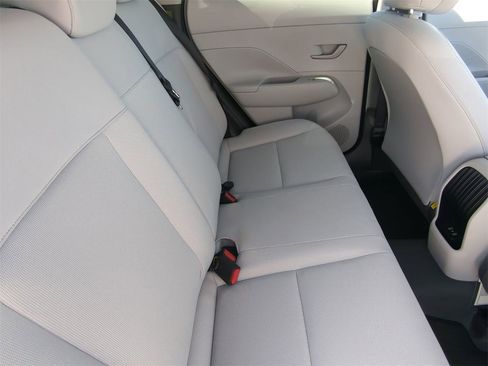 New 2026 Hyundai Kona SE image 12