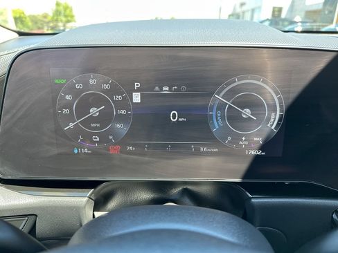 Used 2023 Kia Niro Wave w/ Wave Preserve Package FWD image 32