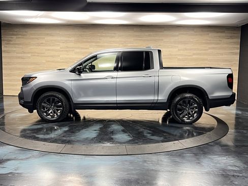 Used 2025 Honda Ridgeline Sport image 20