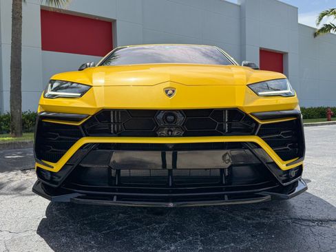Used 2022 Lamborghini Urus AWD/4WD image 13