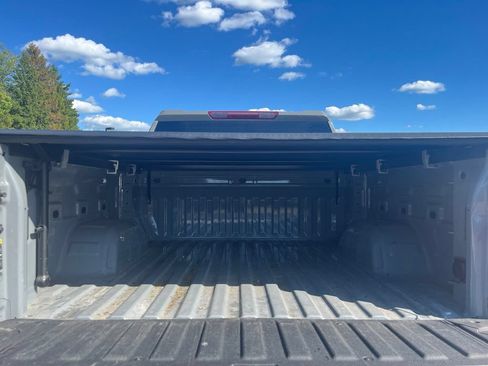 Used 2024 GMC Sierra 1500 Elevation AWD/4WD image 13