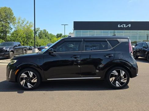 Used 2023 Kia Soul GT-Line w/ GT-Line Technology Package FWD image 2