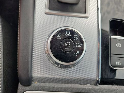 Used 2022 Mitsubishi Outlander SEL image 28