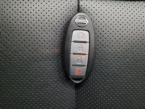 Used 2022 Nissan Rogue Sport SL w/ Premium Package FWD image 32