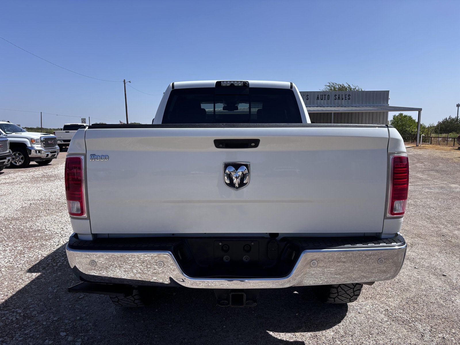 Used 2017 RAM 2500 Laramie w/ Convenience Group AWD/4WD image 4