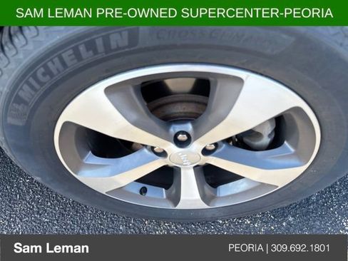 Used 2020 Jeep Cherokee Limited AWD/4WD image 6