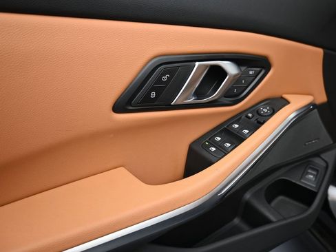 Used 2024 BMW 330i xDrive Sedan w/ Premium Package image 9