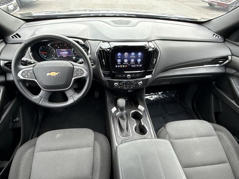 Used 2023 Chevrolet Traverse LT image 22