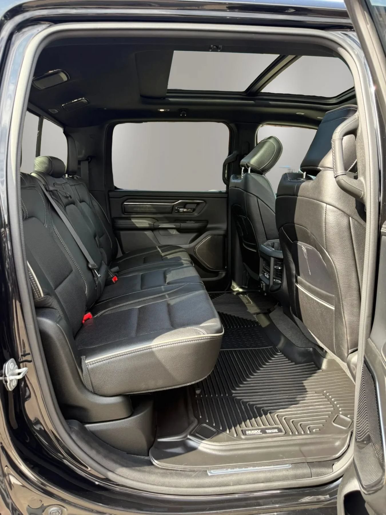 Used 2022 RAM 1500 Limited w/ (RED) Edition AWD/4WD image 22