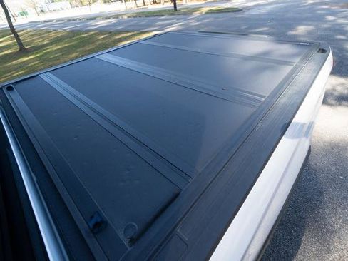 Used 2022 Chevrolet Silverado 1500 ZR2 w/ Technology Package image 12