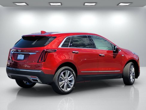 New 2026 Cadillac XT5 Premium Luxury w/ Driver Assist Package FWD image 4