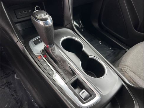 Used 2019 Chevrolet Equinox LT image 12