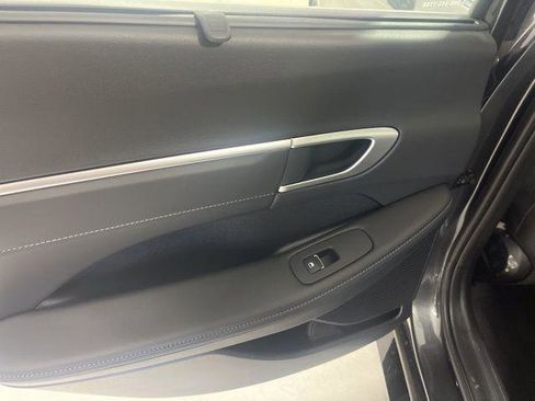 New 2025 Hyundai Sonata Limited image 28