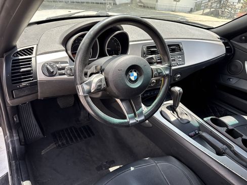 Used 2007 BMW Z4 3.0i image 10