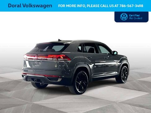 Used 2026 Volkswagen Atlas Cross Sport SE w/ Black Wheel Package FWD image 8