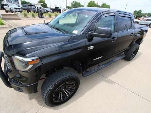 Used 2019 Toyota Tundra SR5 w/ TRD Sport Package AWD/4WD image 17