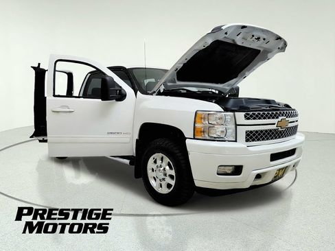 Used 2013 Chevrolet Silverado 2500 LTZ AWD/4WD image 11