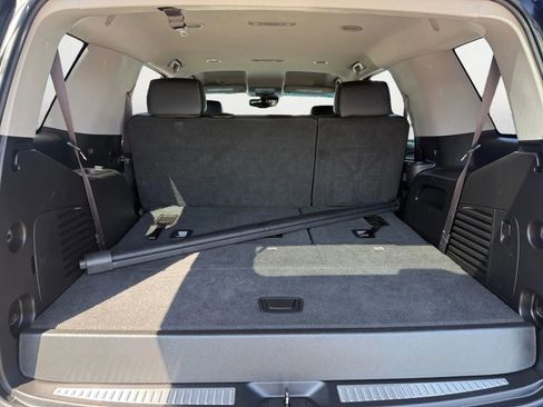 Used 2017 Chevrolet Tahoe LT w/ Z71 Midnight Edition image 34