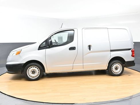 Used 2017 Chevrolet City Express LT w/ Technology Package FWD image 5
