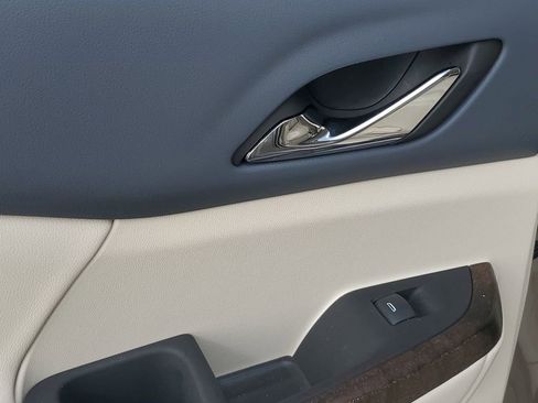 Used 2022 GMC Acadia Denali w/ Denali Ultimate Package image 48