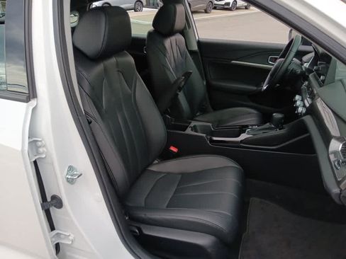 Used 2023 Acura Integra image 16