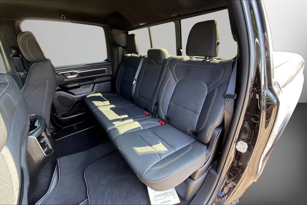 Used 2025 RAM 1500 Big Horn AWD/4WD image 23