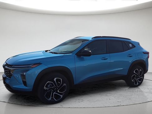 New 2026 Chevrolet Trax RS FWD image 16