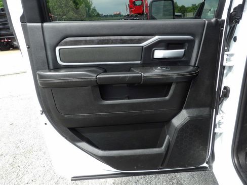 Used 2024 RAM 3500 SLT w/ Quick Order Package 2YG SLT AWD/4WD image 28