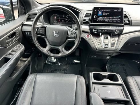 Used 2025 Honda Odyssey Sport-L image 32