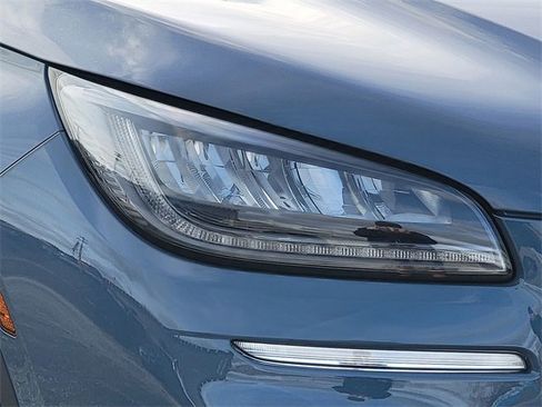 Certified 2024 Lincoln Corsair Premiere w/ Equipment Group 101A image 16