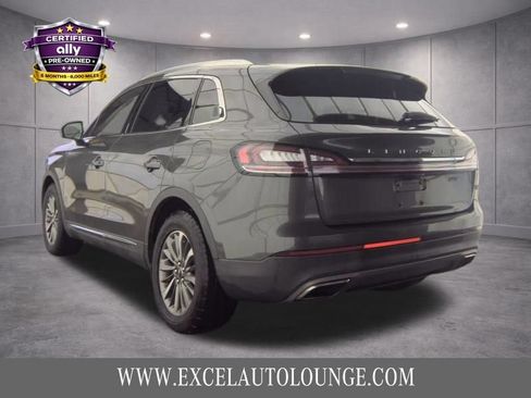 Used 2019 Lincoln Nautilus Select FWD image 3