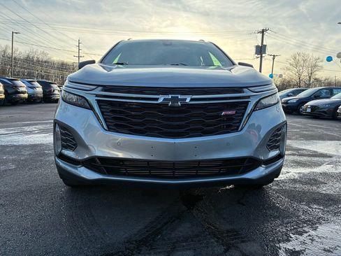 Used 2023 Chevrolet Equinox RS image 2