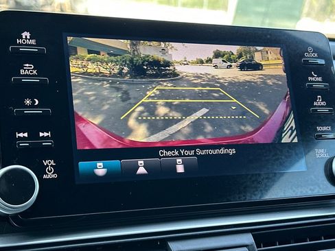 Used 2018 Honda Accord Sport image 20