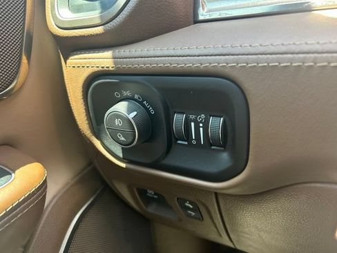 Used 2019 RAM 1500 Limited AWD/4WD image 17